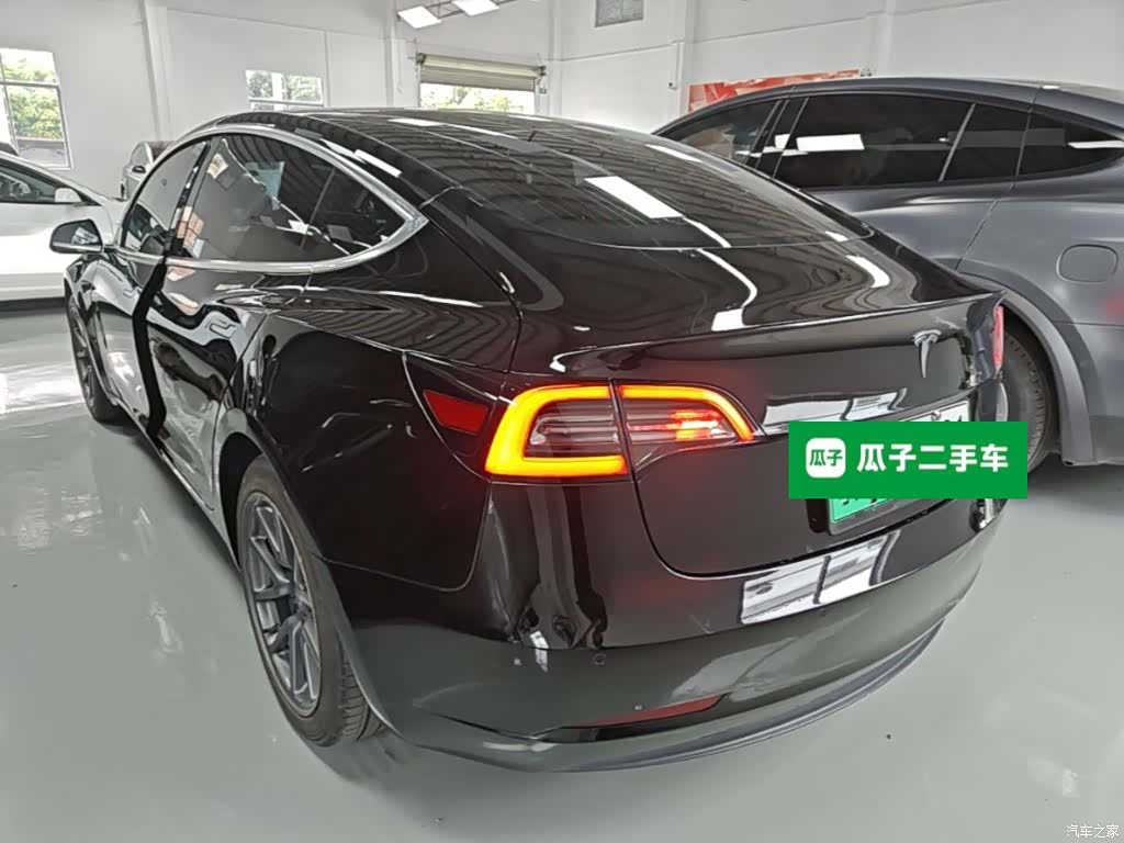 Tesla Model 3, 2020 все фото