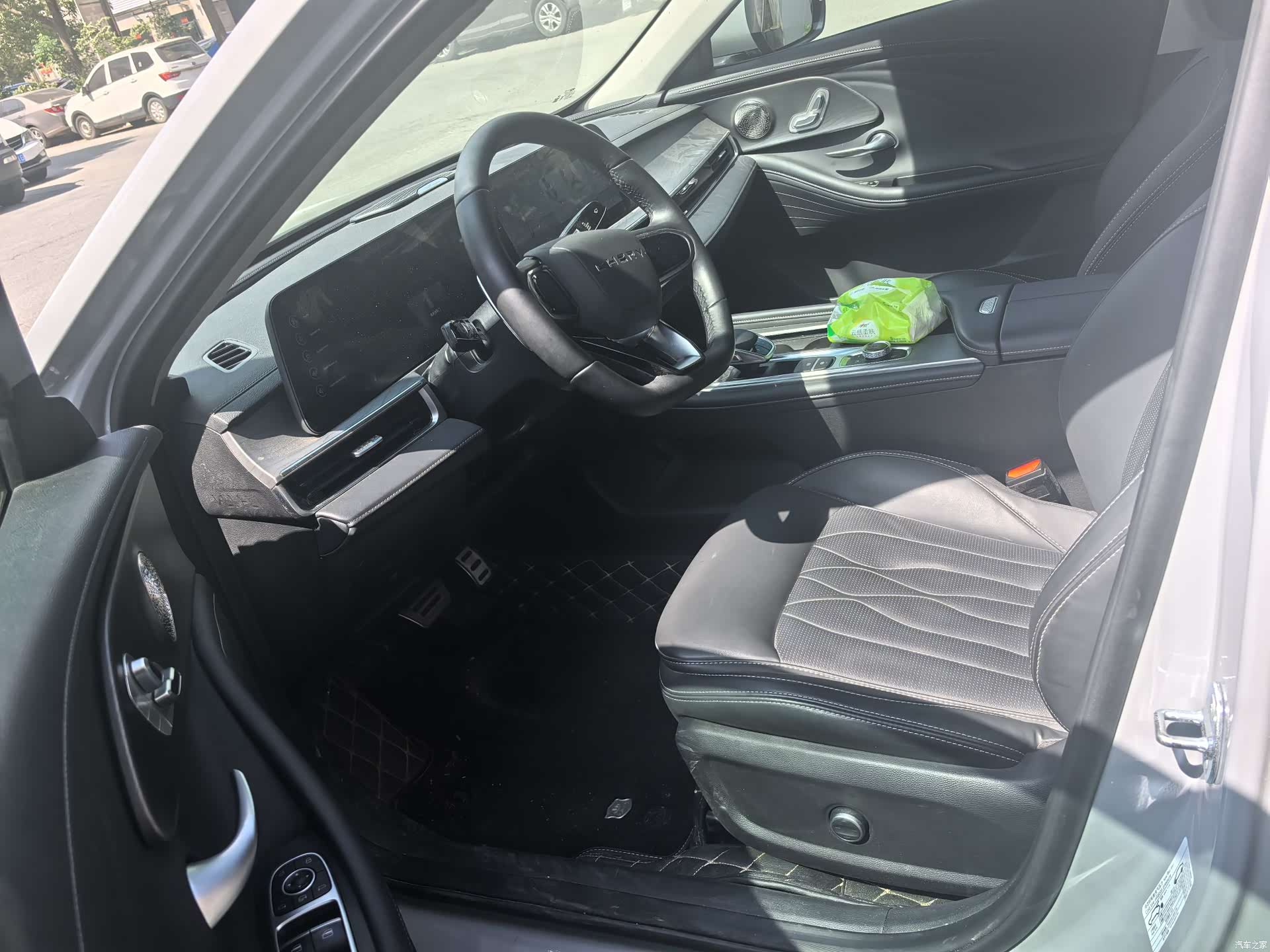 Chery Arrizo 8, 2025 7