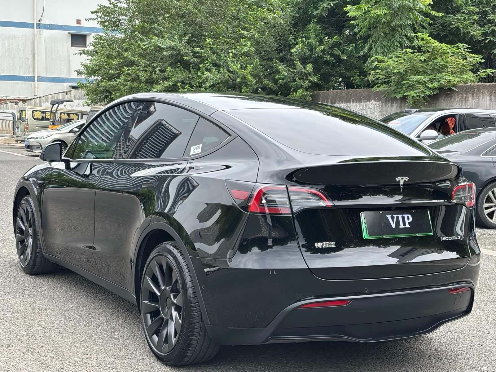 Tesla Model Y, 2023 8