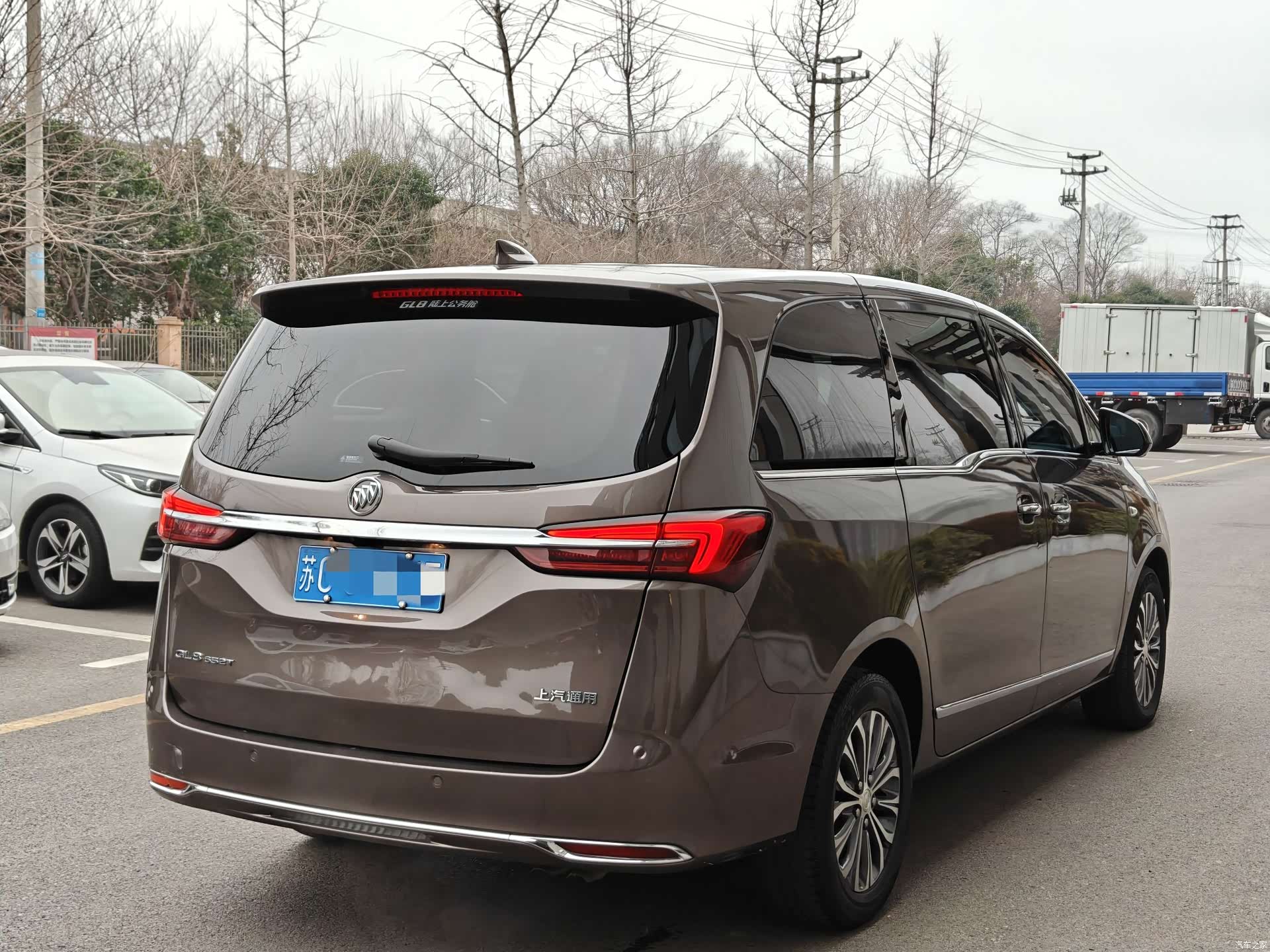 Buick GL8, 2021 4