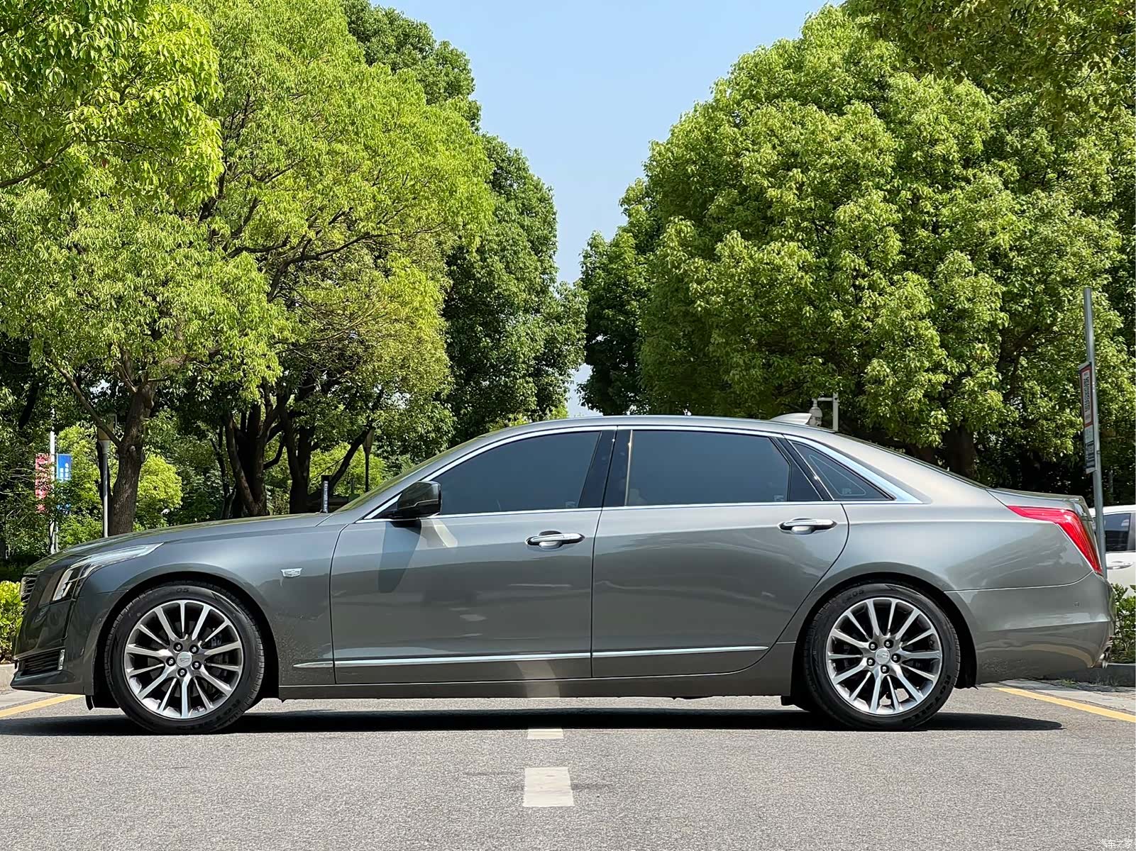 Cadillac CT6, 2019 3