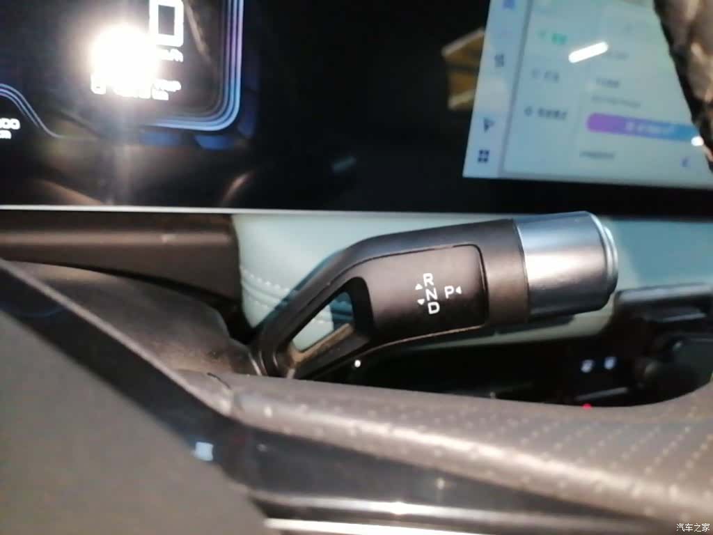 Geely E, 2024 14