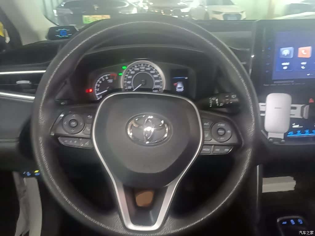 Toyota Frontlander, 2022 11