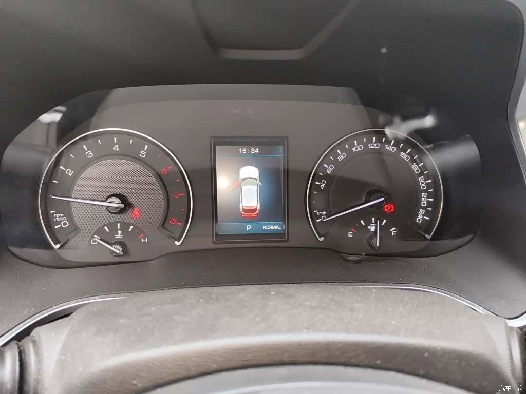 WEY VV5, 2018 4