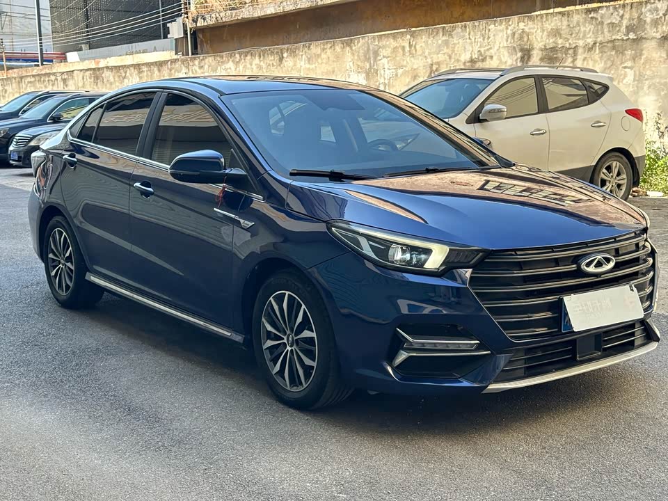 Chery Arrizo 5 PLUS
