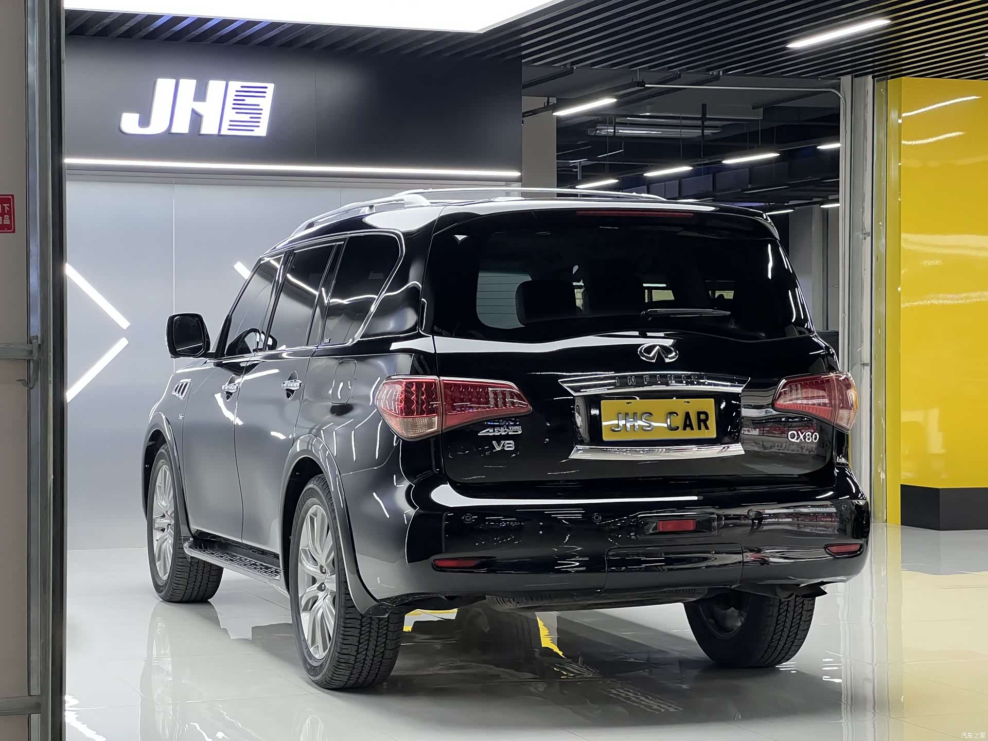 Infiniti QX56, 2014 4