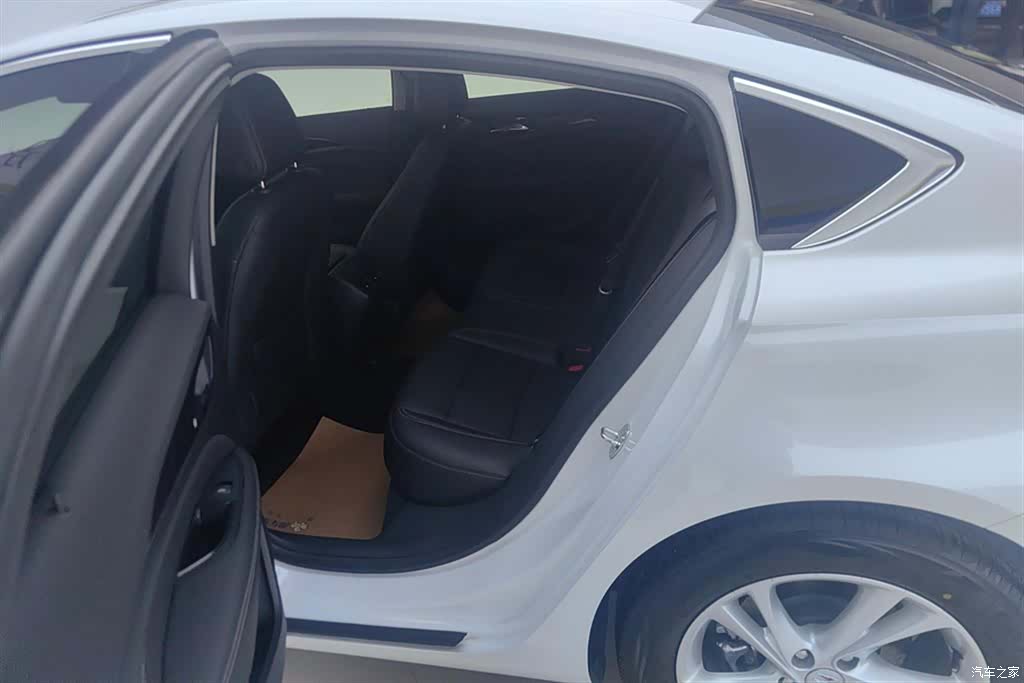 Buick Regal, 2025 11