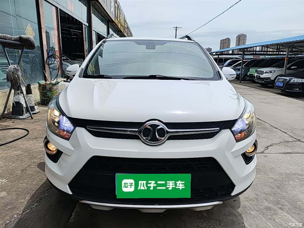 BAIC X25, 2017 3