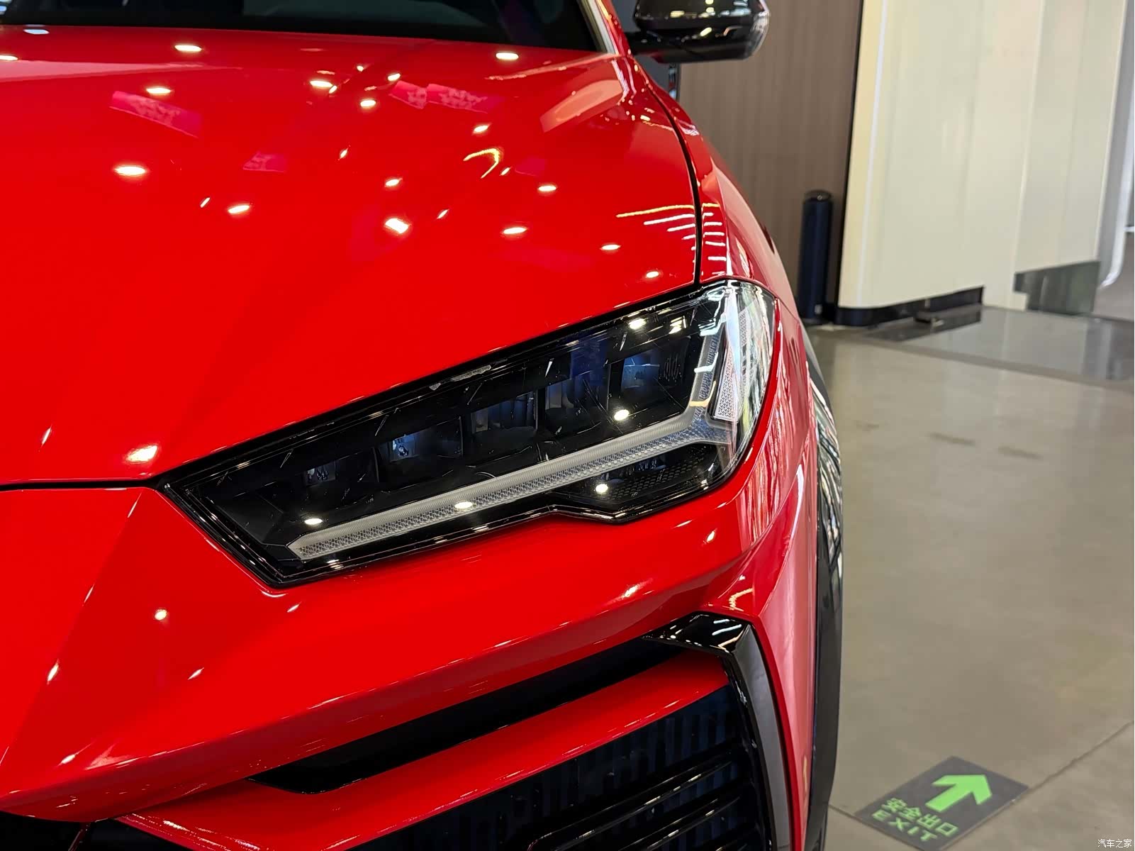 Lamborghini Urus, 2019 7