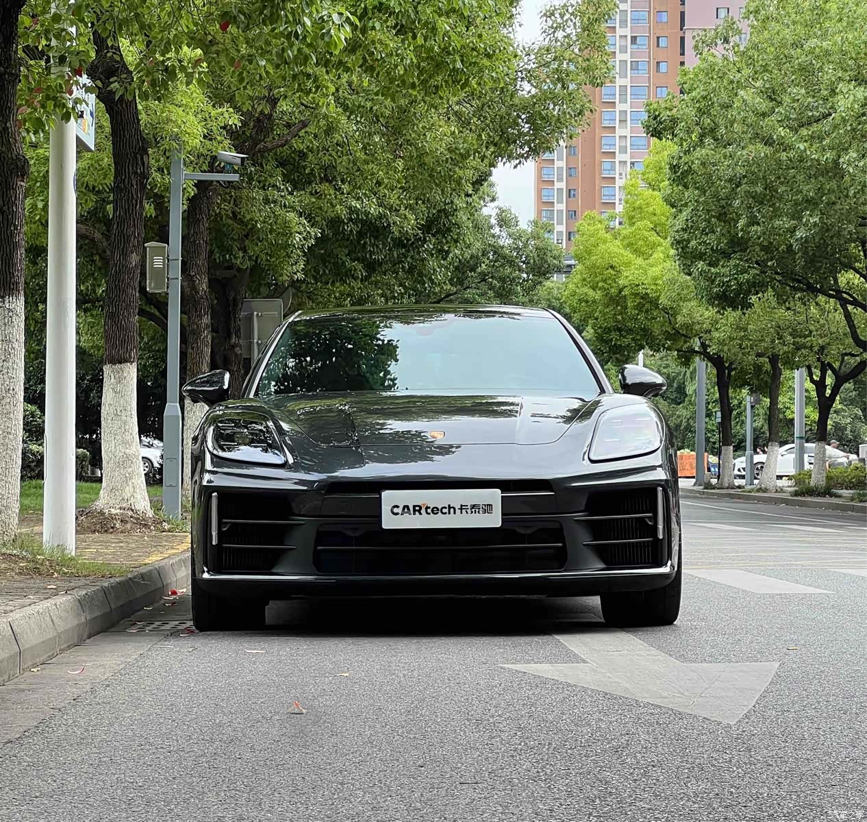 Porsche Panamera, 2024 2