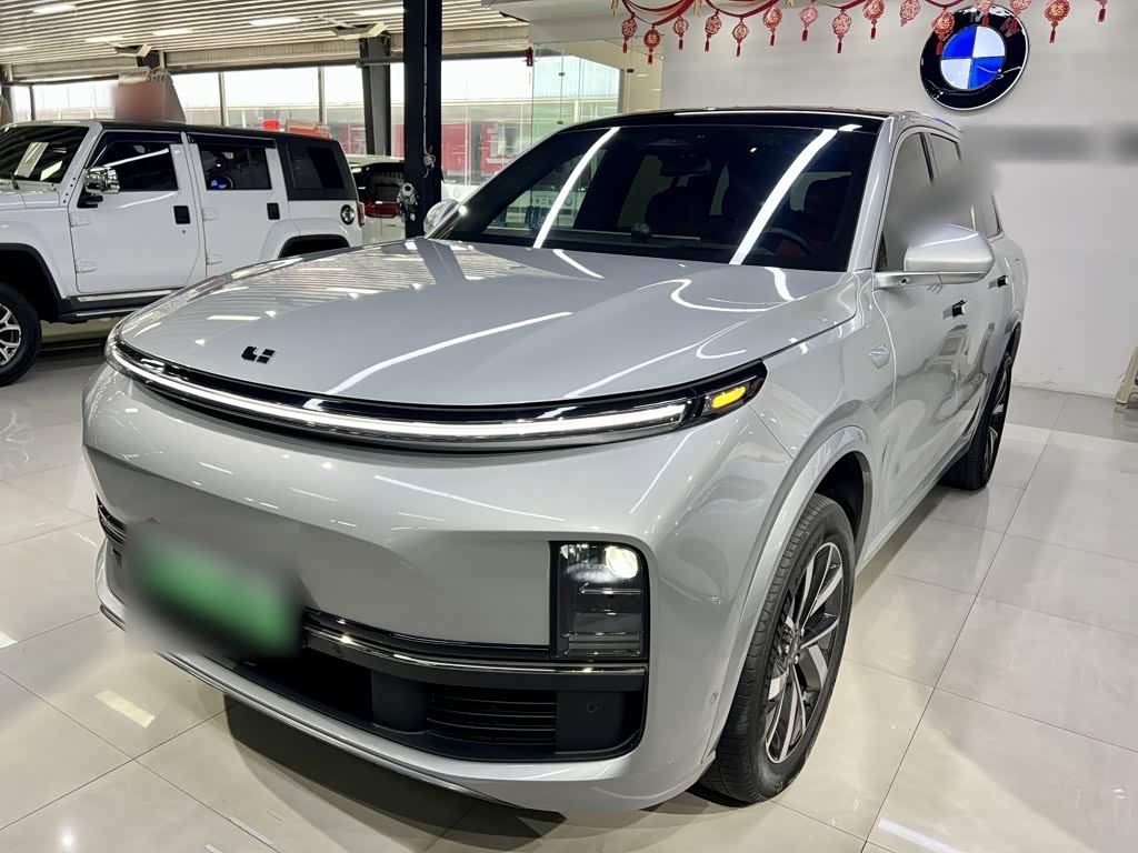 Li Auto L8