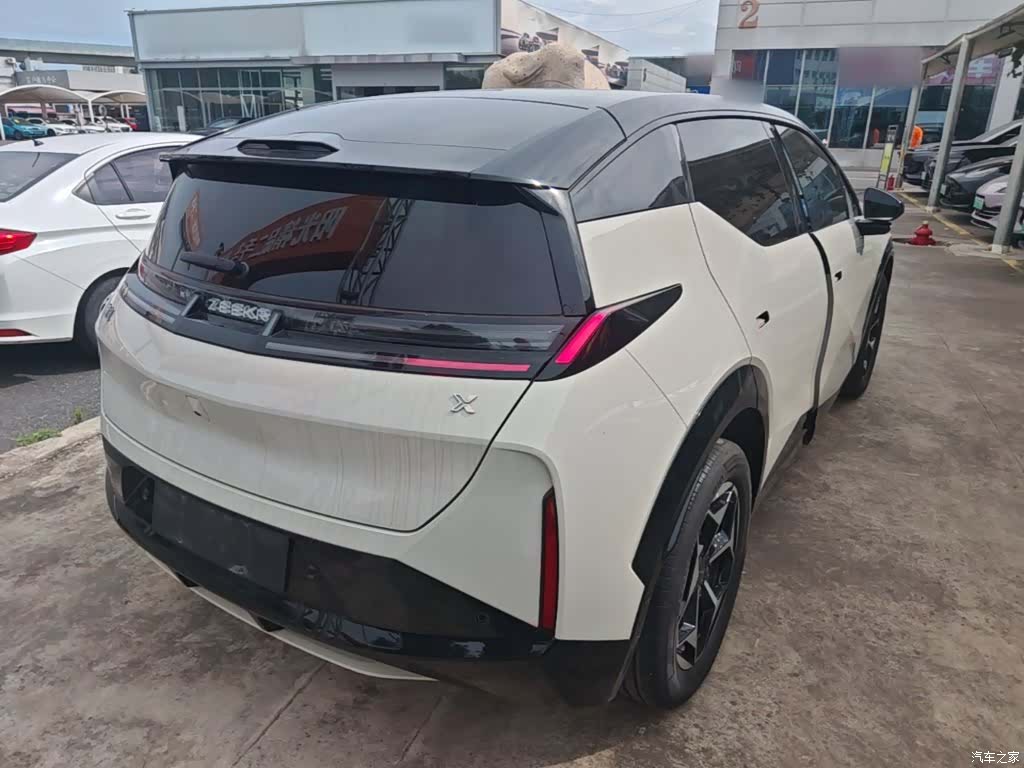 Zeekr X, 2024 7