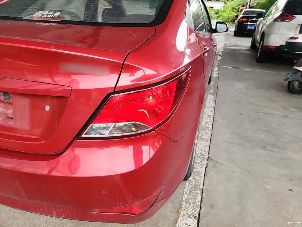 Hyundai GLS, 2015 8