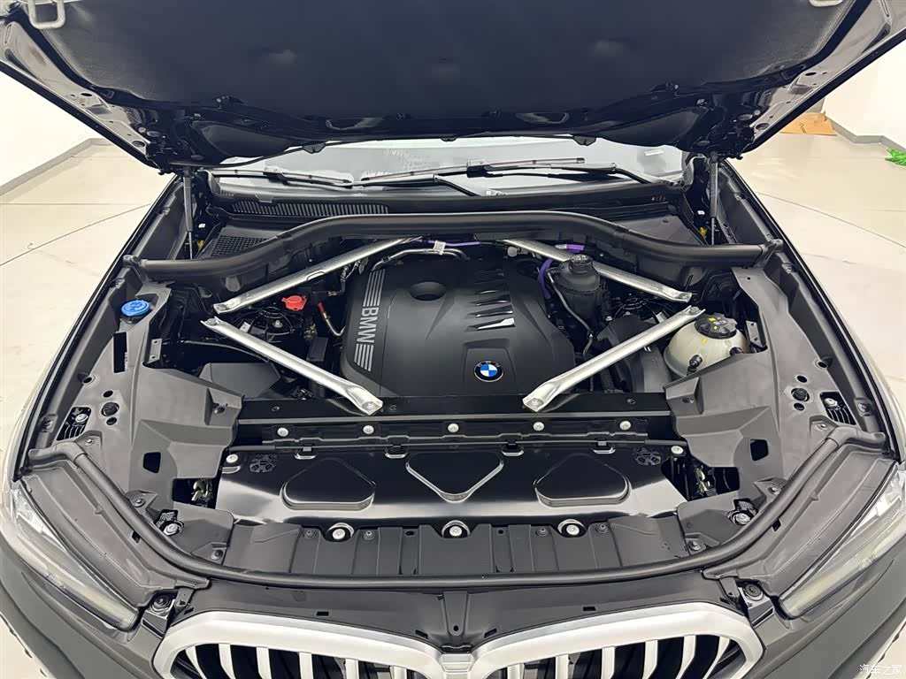 BMW X6, 2025 30