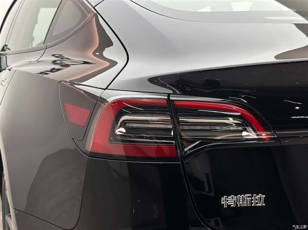 Tesla Model 3, 2022 21