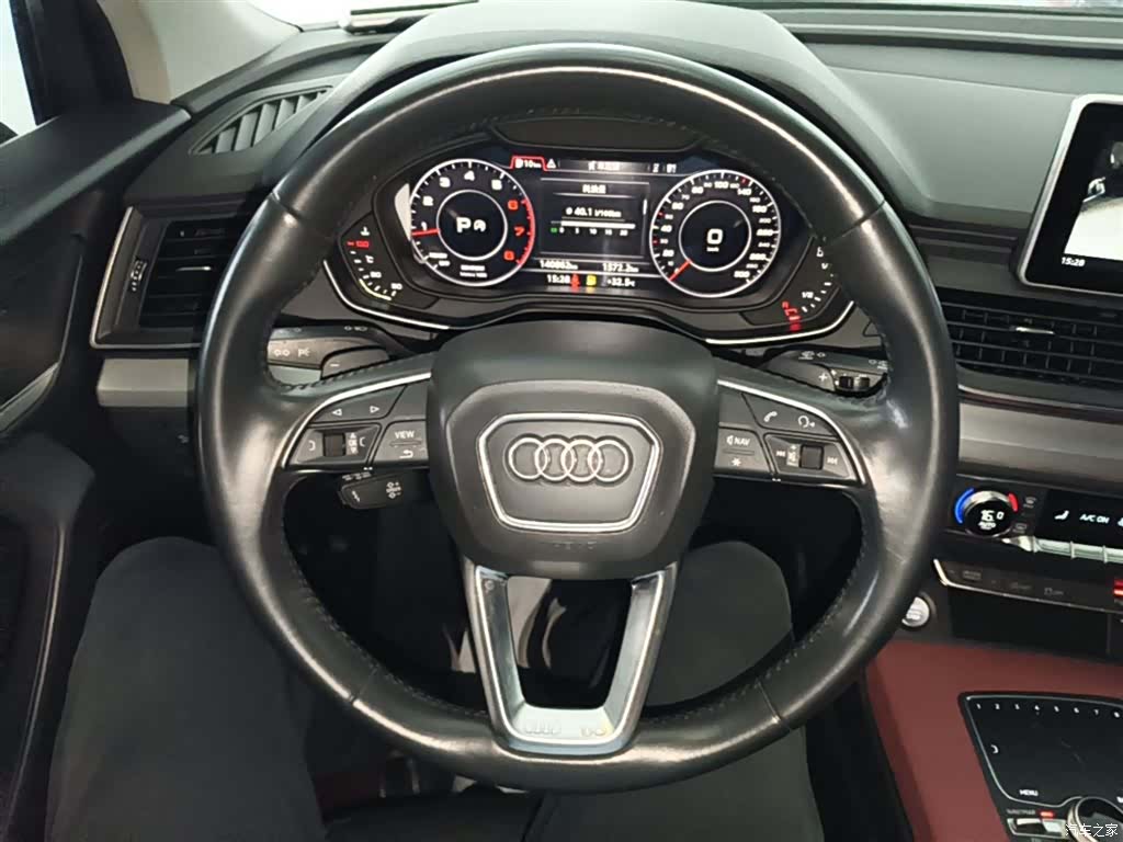 Audi Q5L, 2019 11