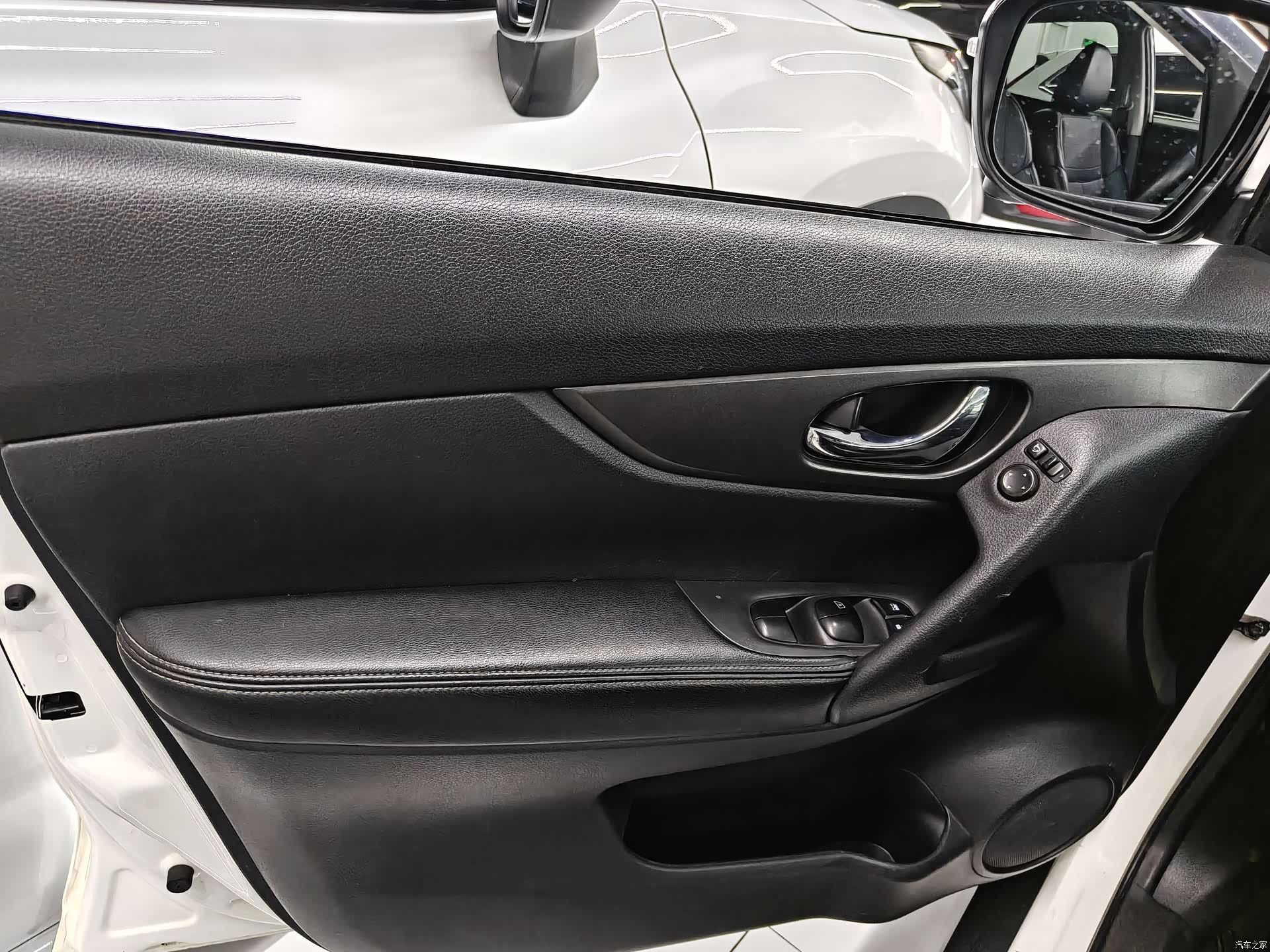 Nissan X-Trail, 2021 4