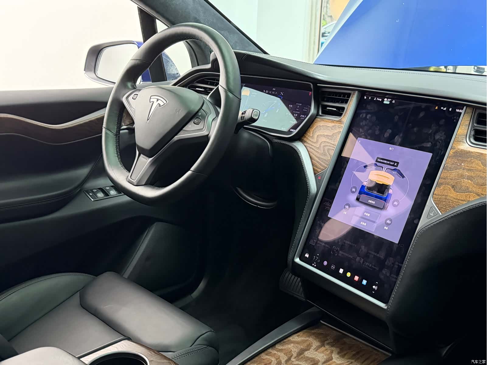 Tesla Model X, 2020 14