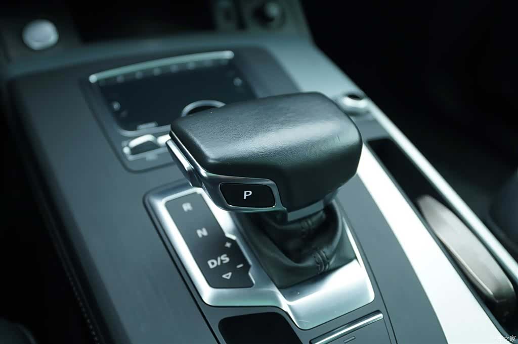 Audi Q5L, 2021 9