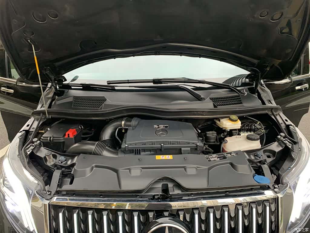 Mercedes-Benz 7, 2025 24