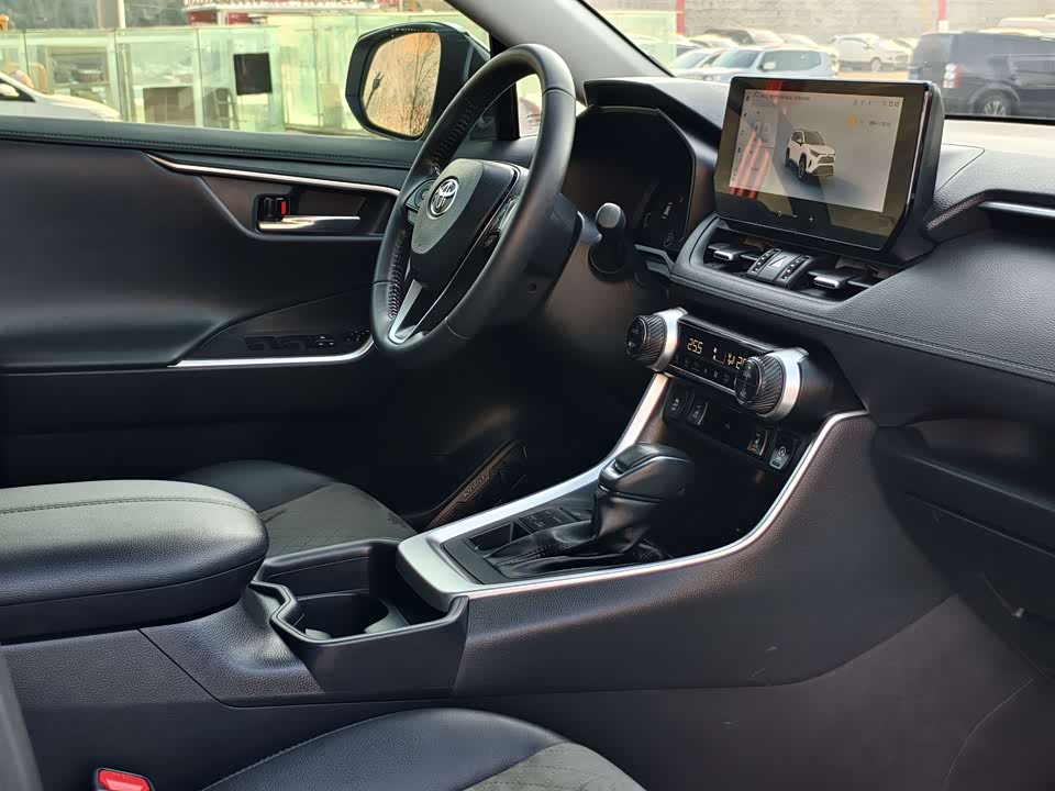 Toyota RAV4 Rongfang