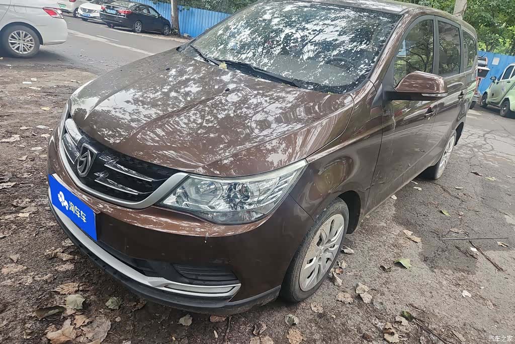 Wuling 730, 2017 1