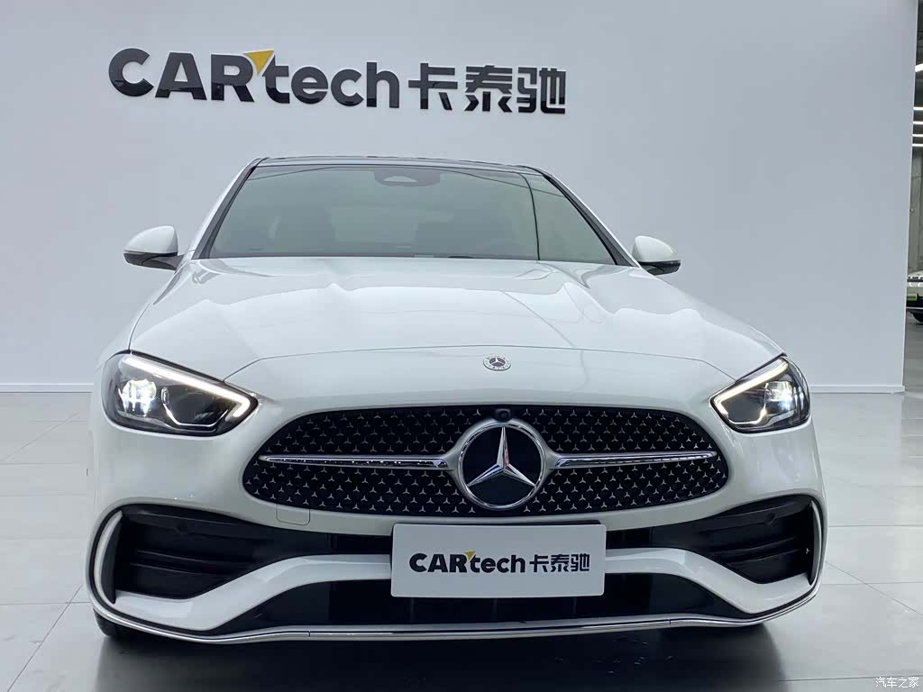 Mercedes-Benz C-Class, 2024 34