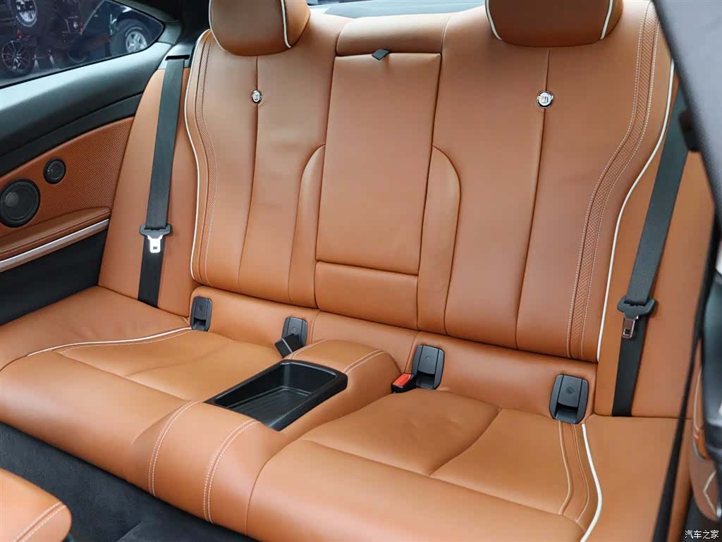 ALPINA B4, 2019 9