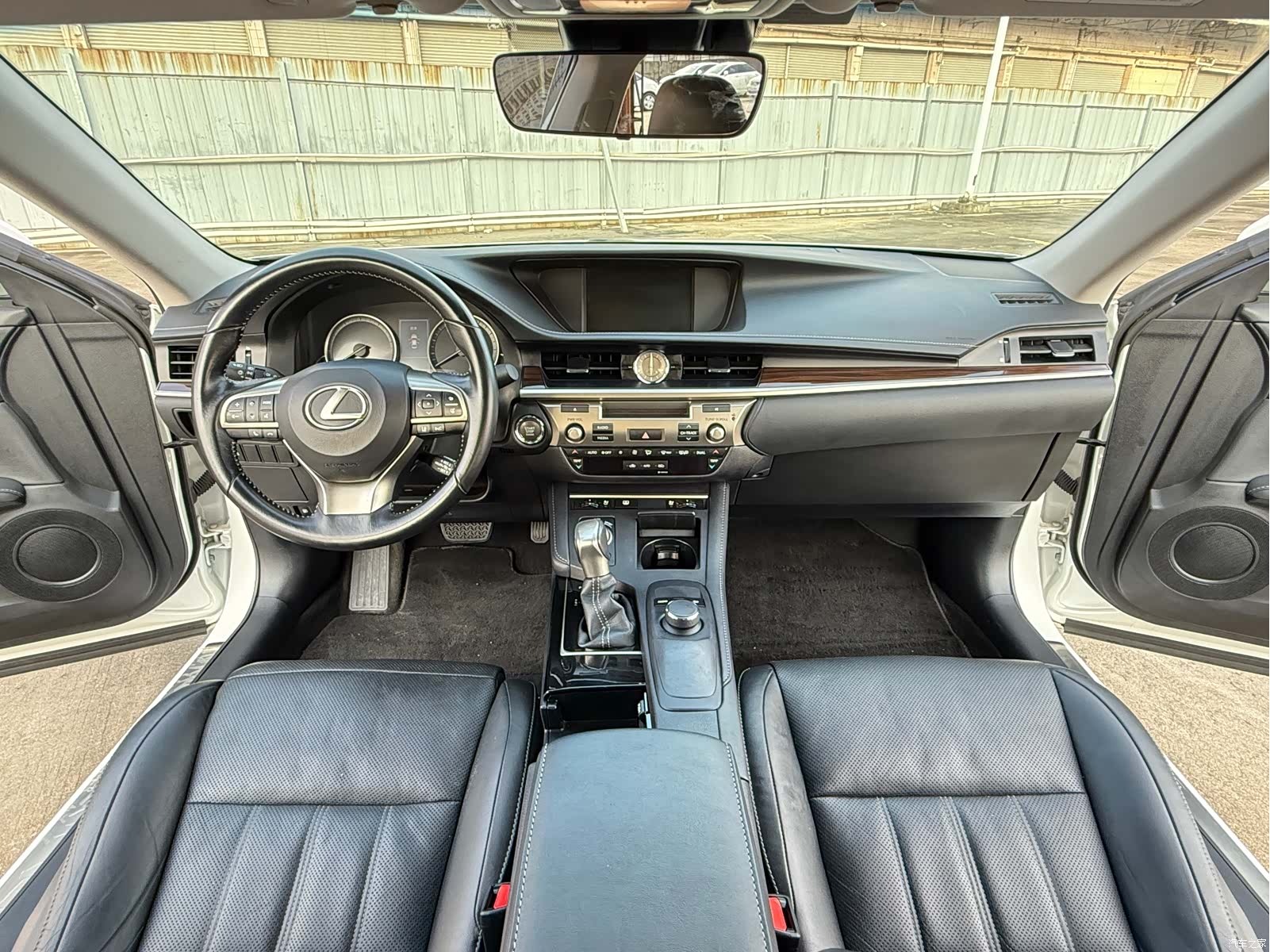 Lexus ES, 2016 6