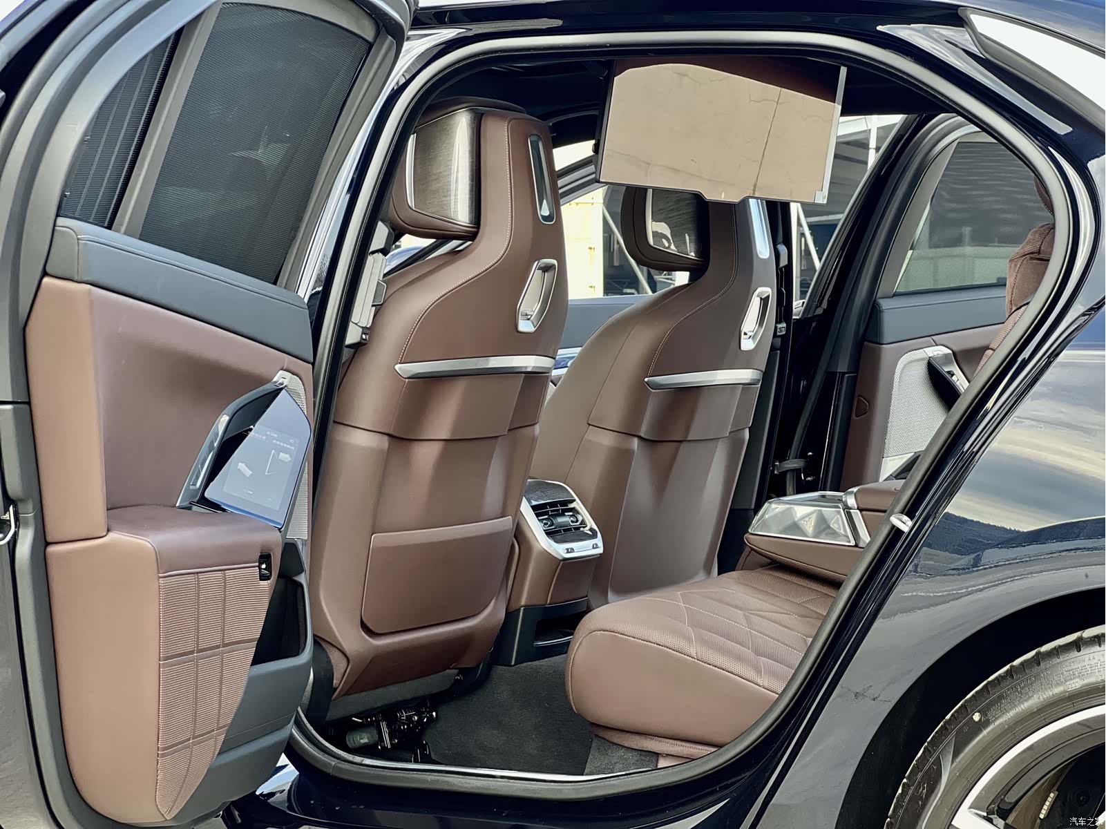 BMW 7 Series, 2024 все фото