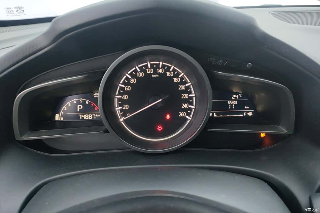 Mazda CX-4, 2022 14