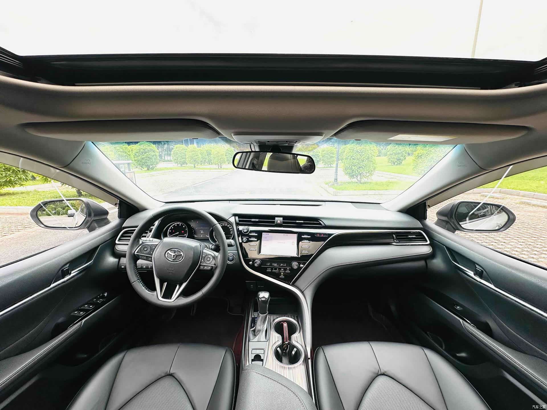 Toyota Camry, 2018 15