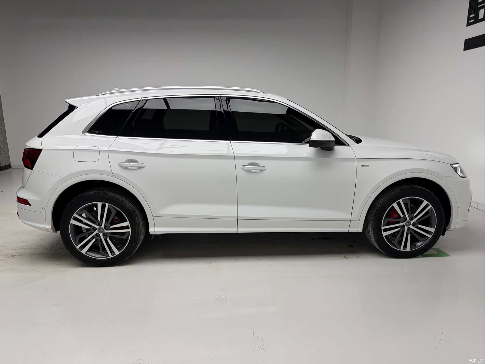 Audi Q5L, 2021 9