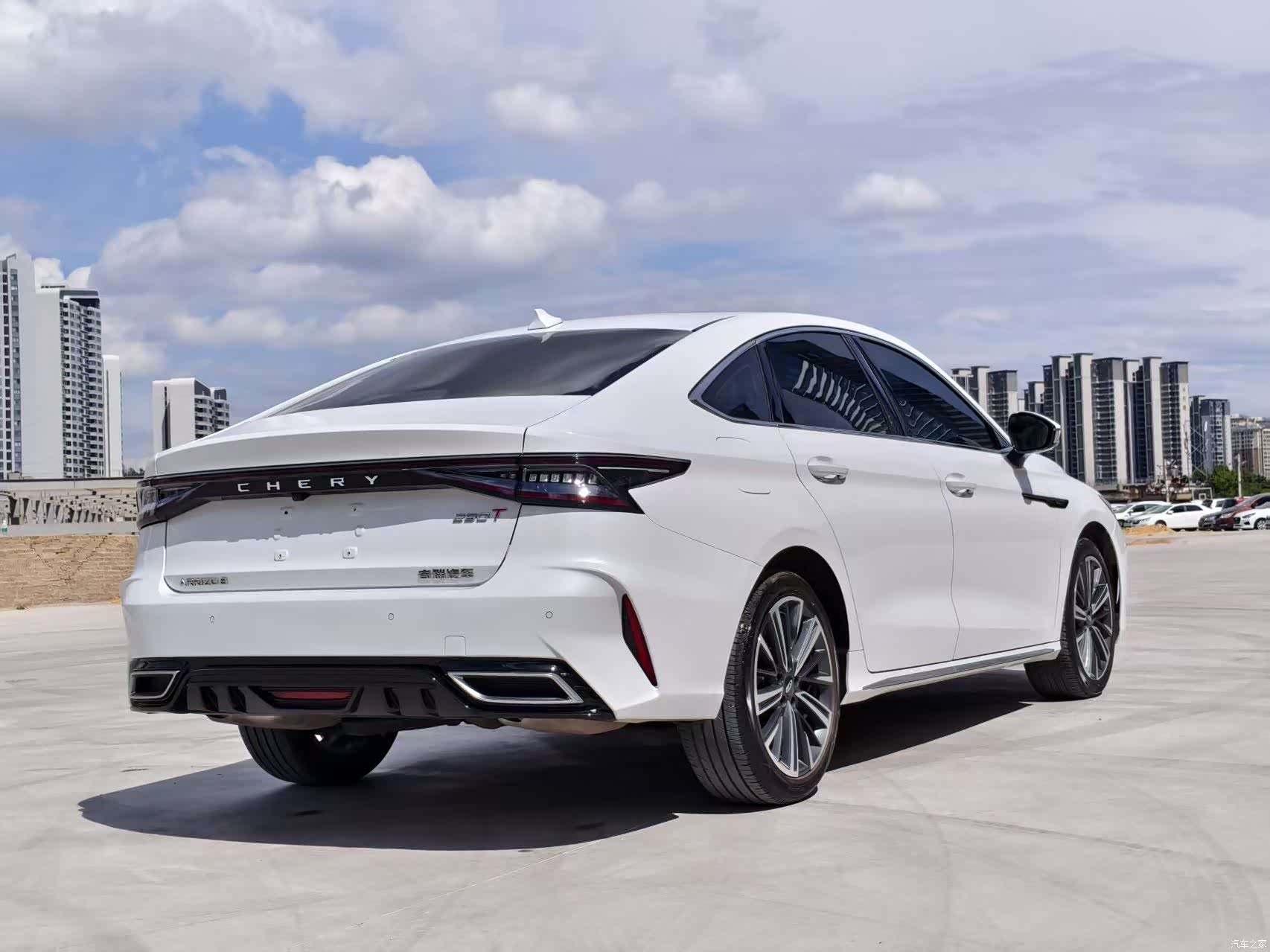 Chery Arrizo 8, 2024 18