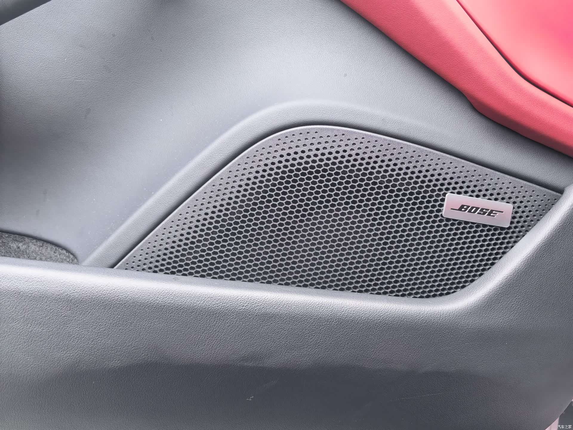 Porsche Taycan, 2025 8