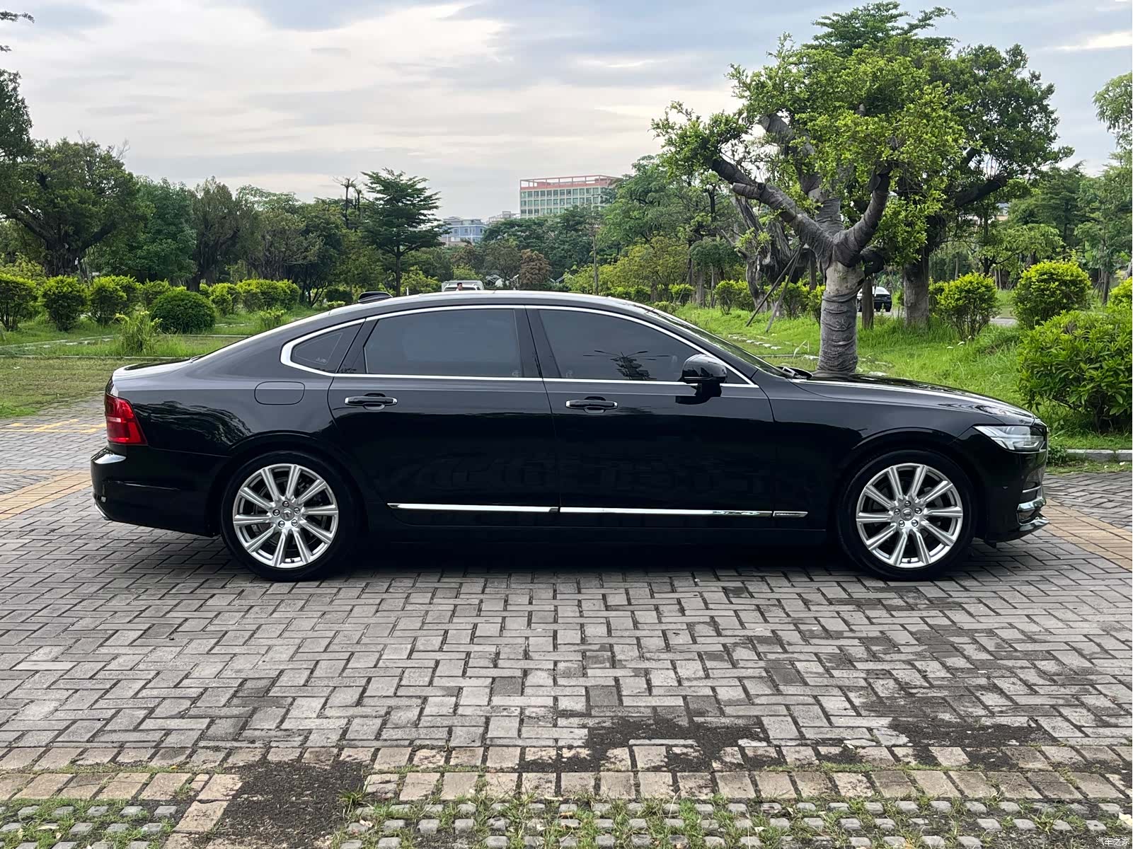Volvo S90, 2018 4