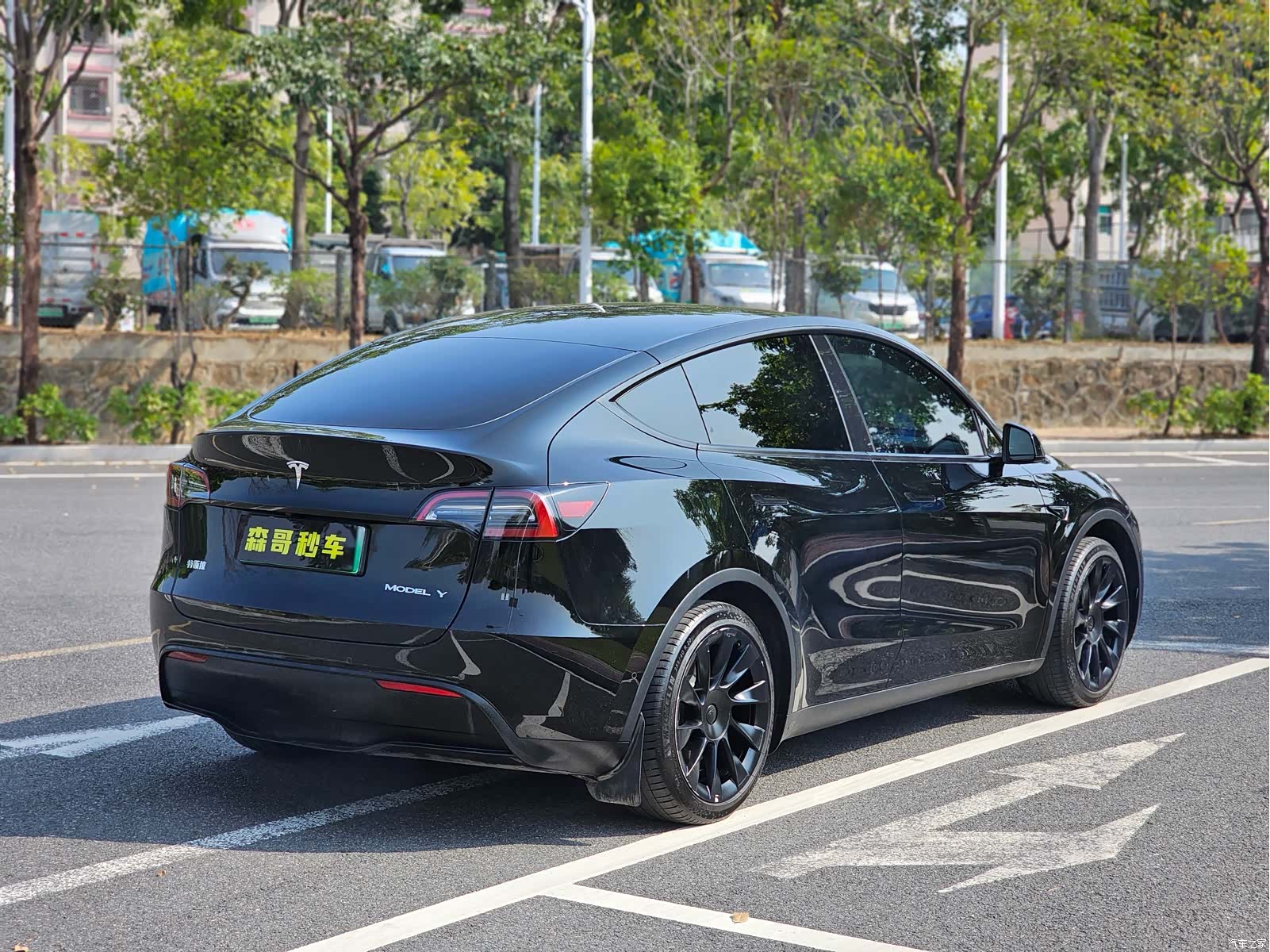 Tesla Model Y, 2023 6