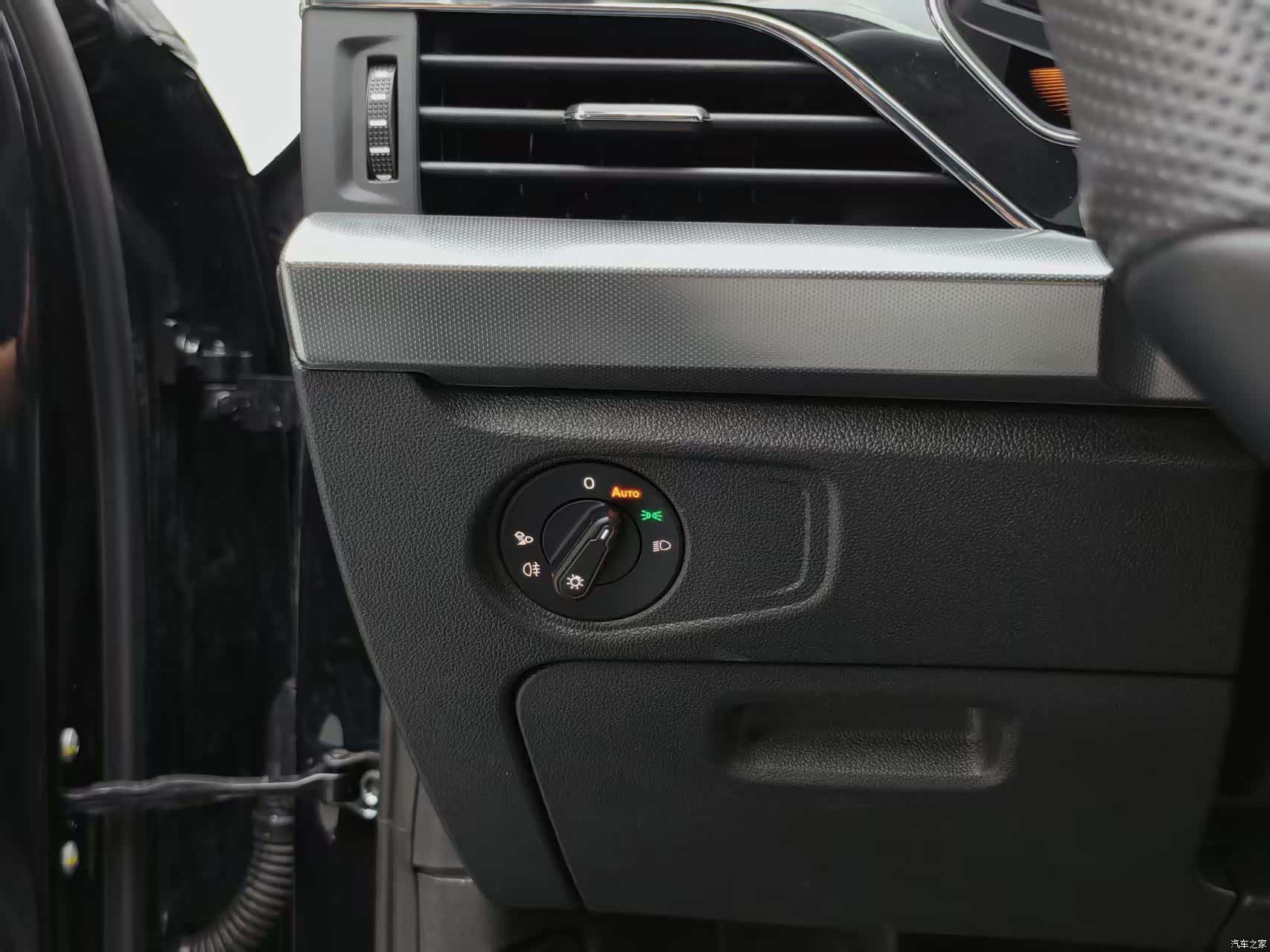 Volkswagen Passat, 2022 19