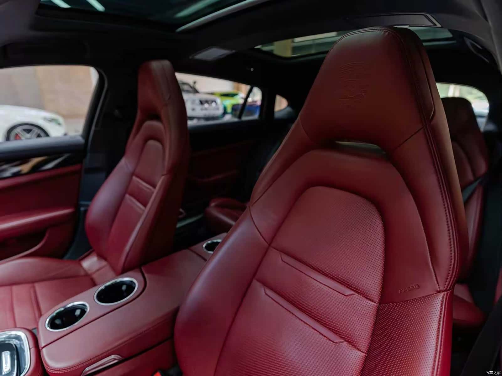Porsche Panamera, 2022 7