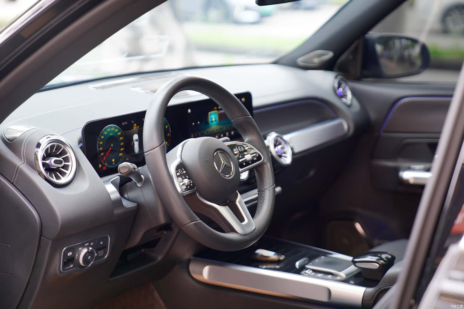 Mercedes-Benz GLB, 2021 11