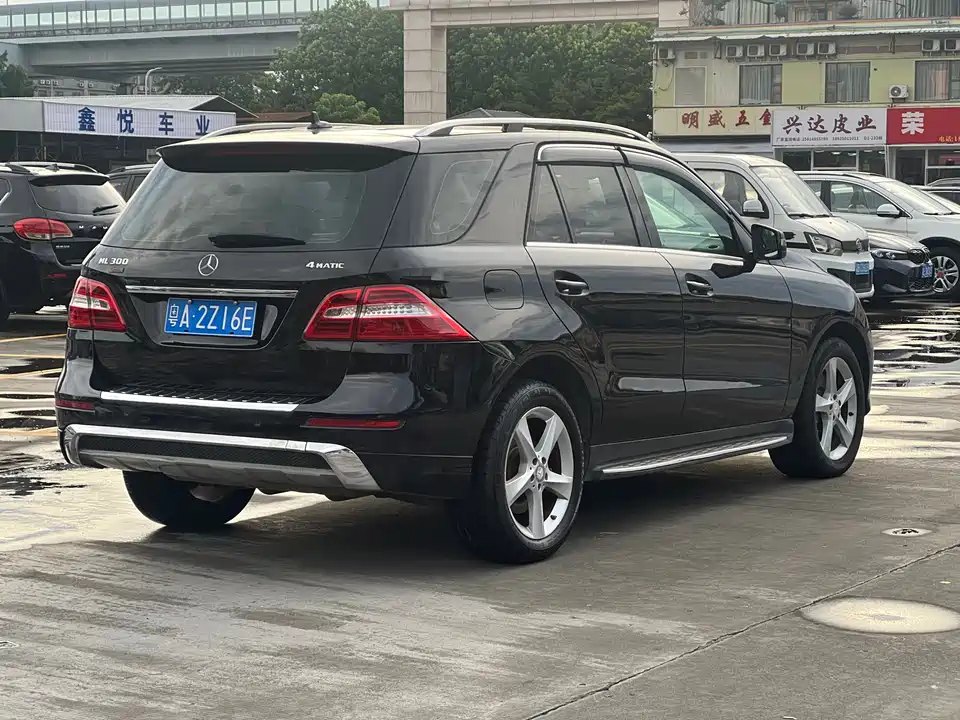 Mercedes-Benz M class