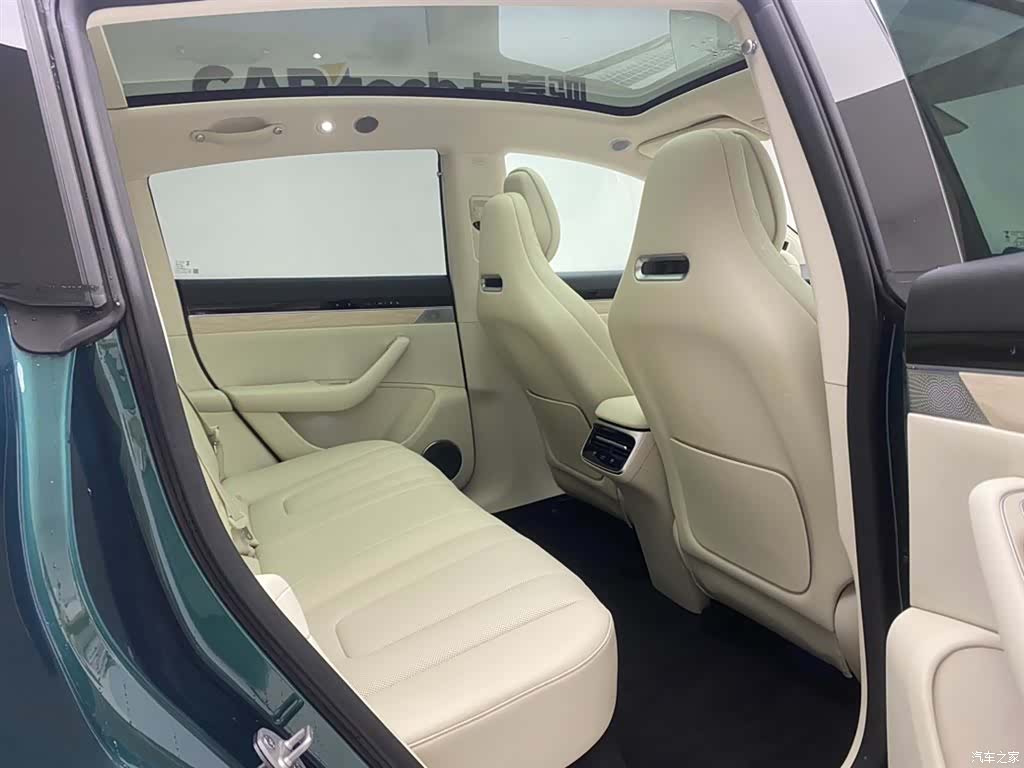 Luxeed R7, 2025 25
