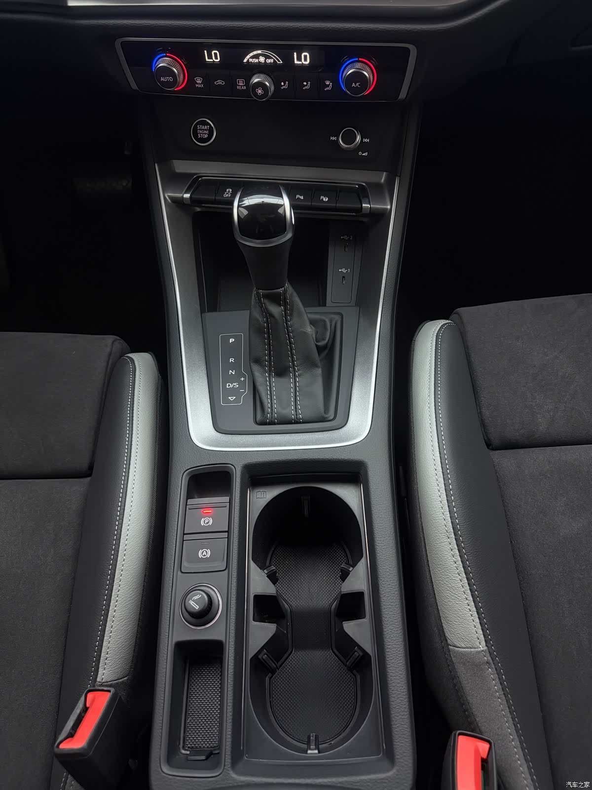 Audi Q3, 2022 12