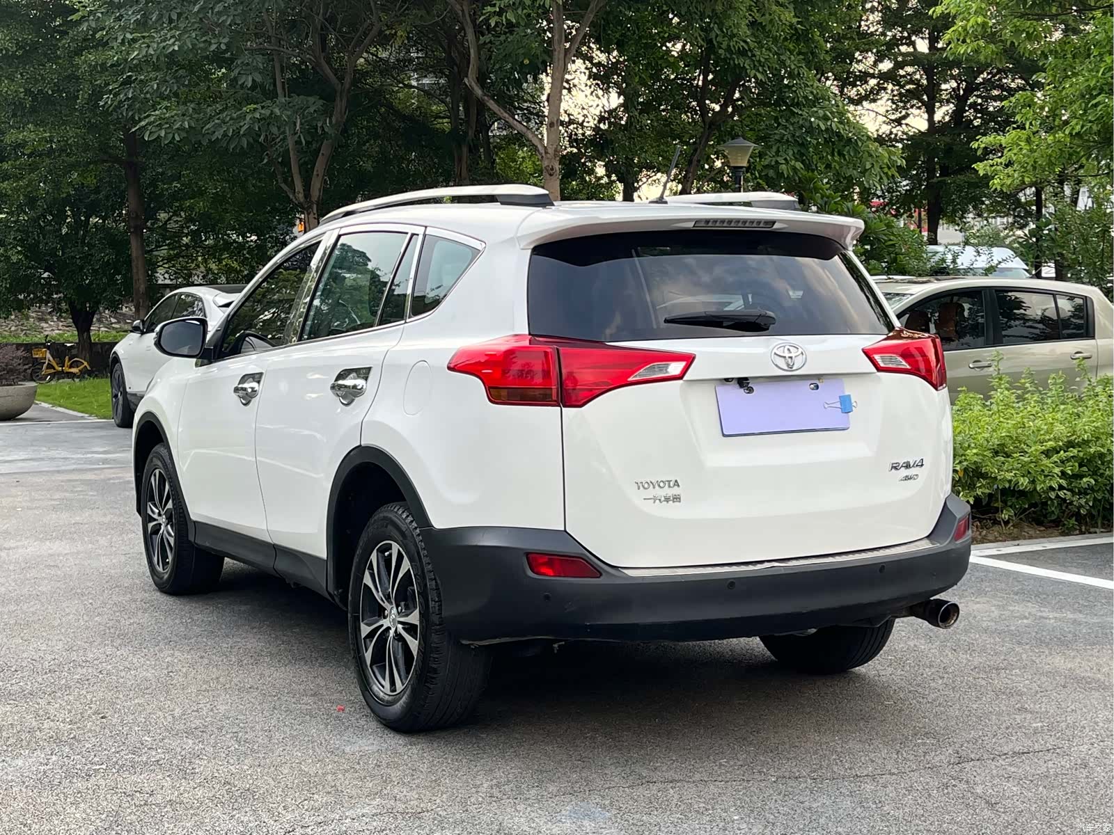 Toyota RAV4, 2014 15