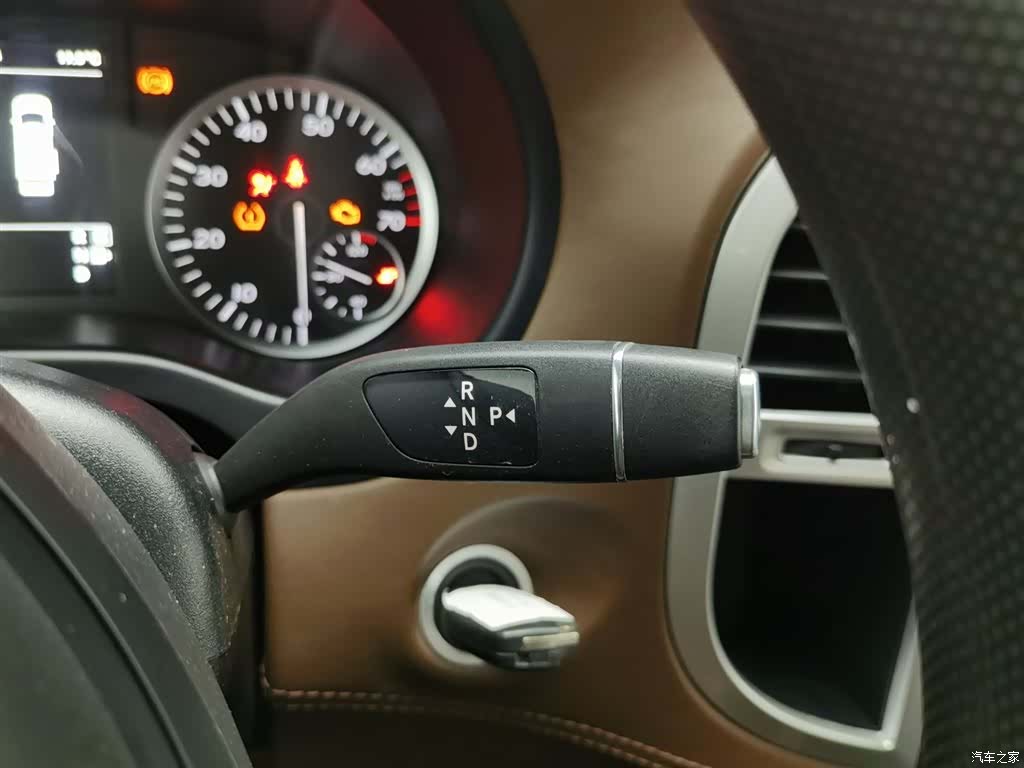 Mercedes-Benz 7, 2019 13