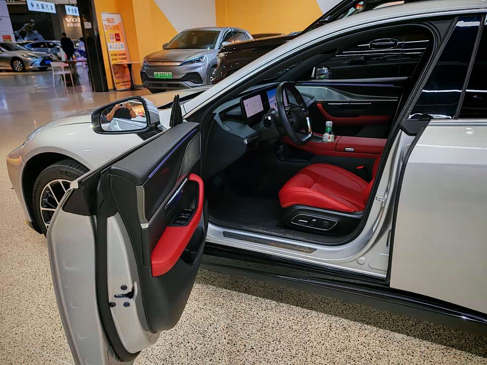 XPENG P7 XPENG P7