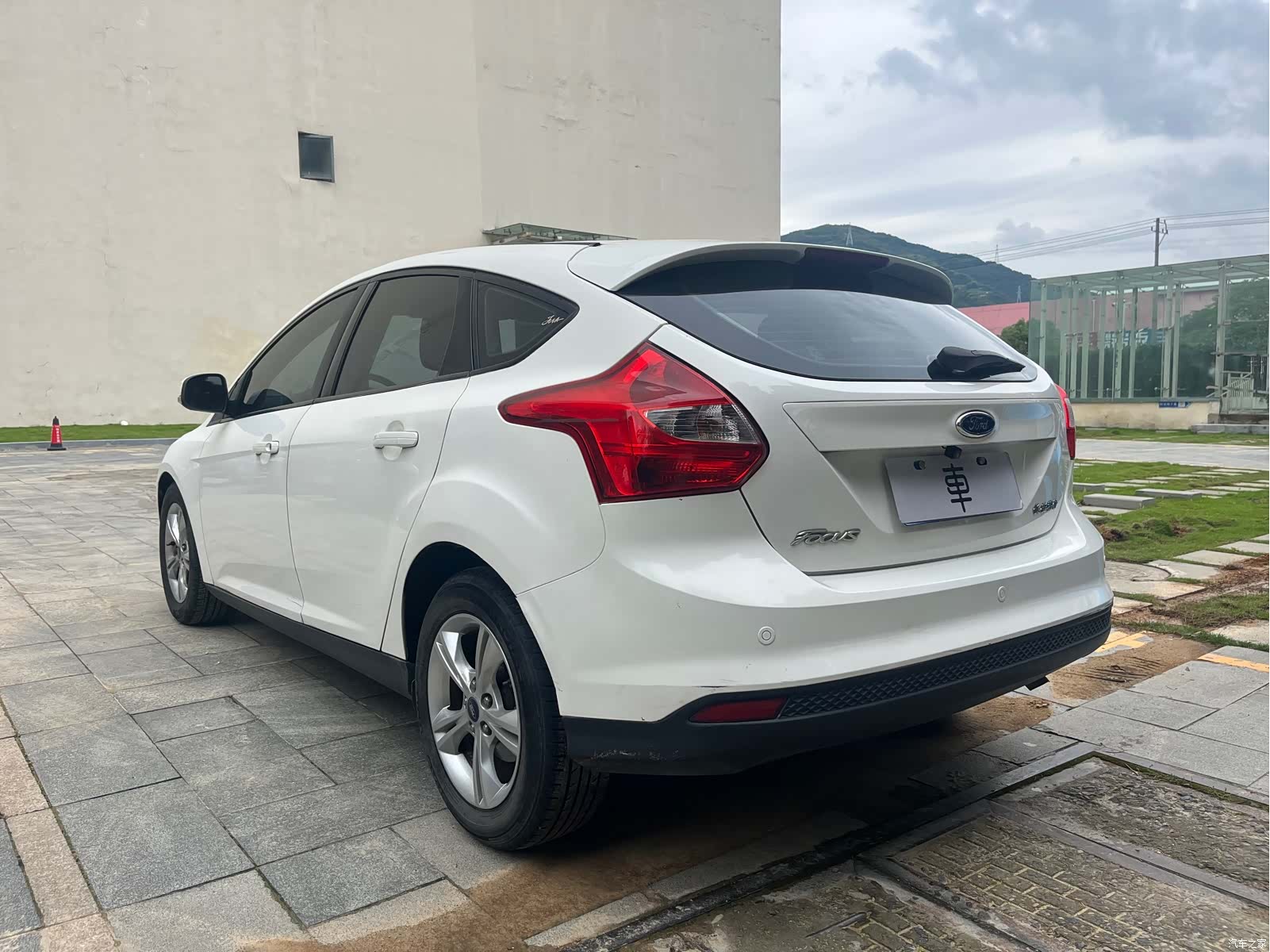 Ford Focus, 2015 7