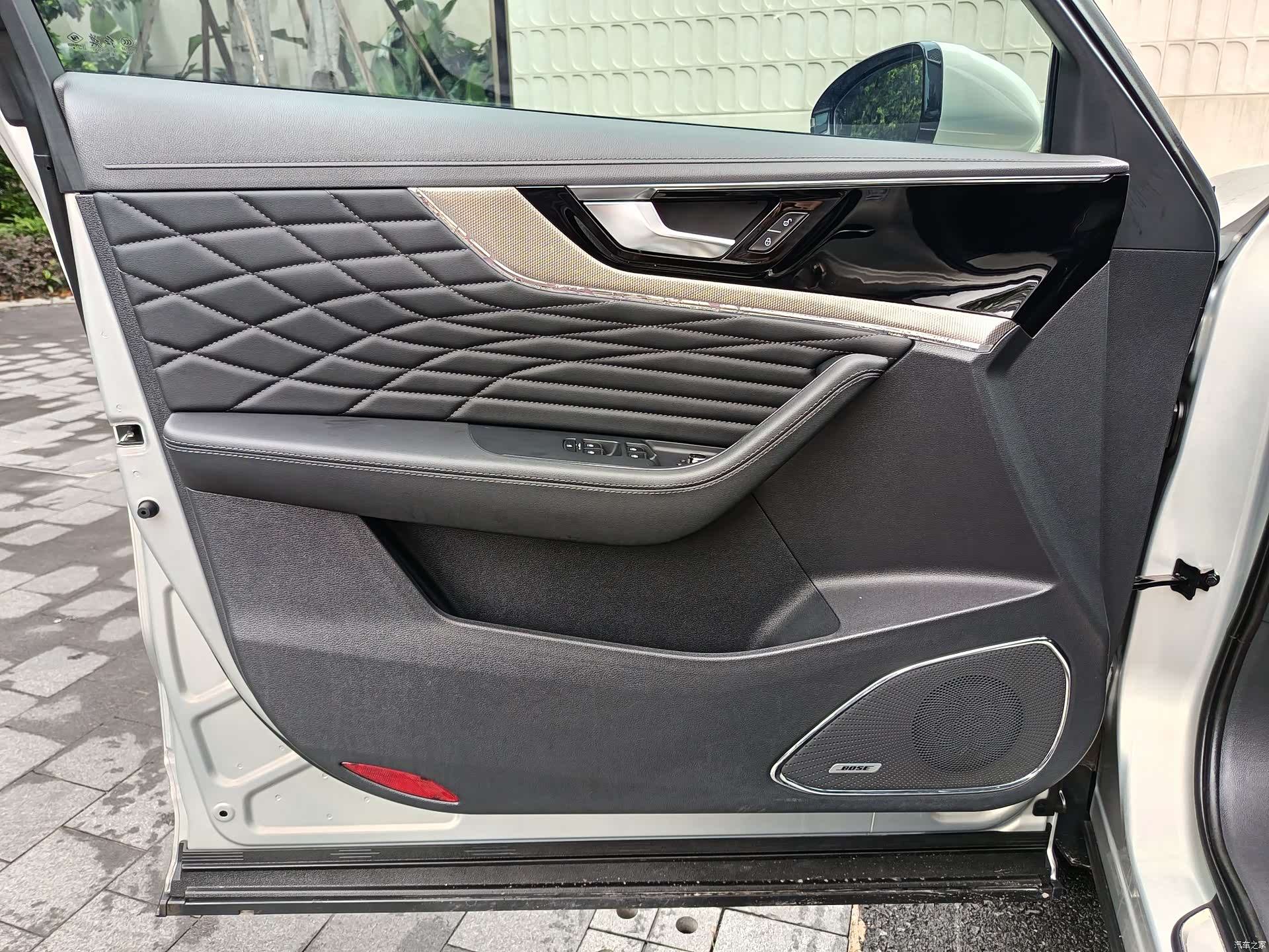 Hongqi HS5, 2022 14