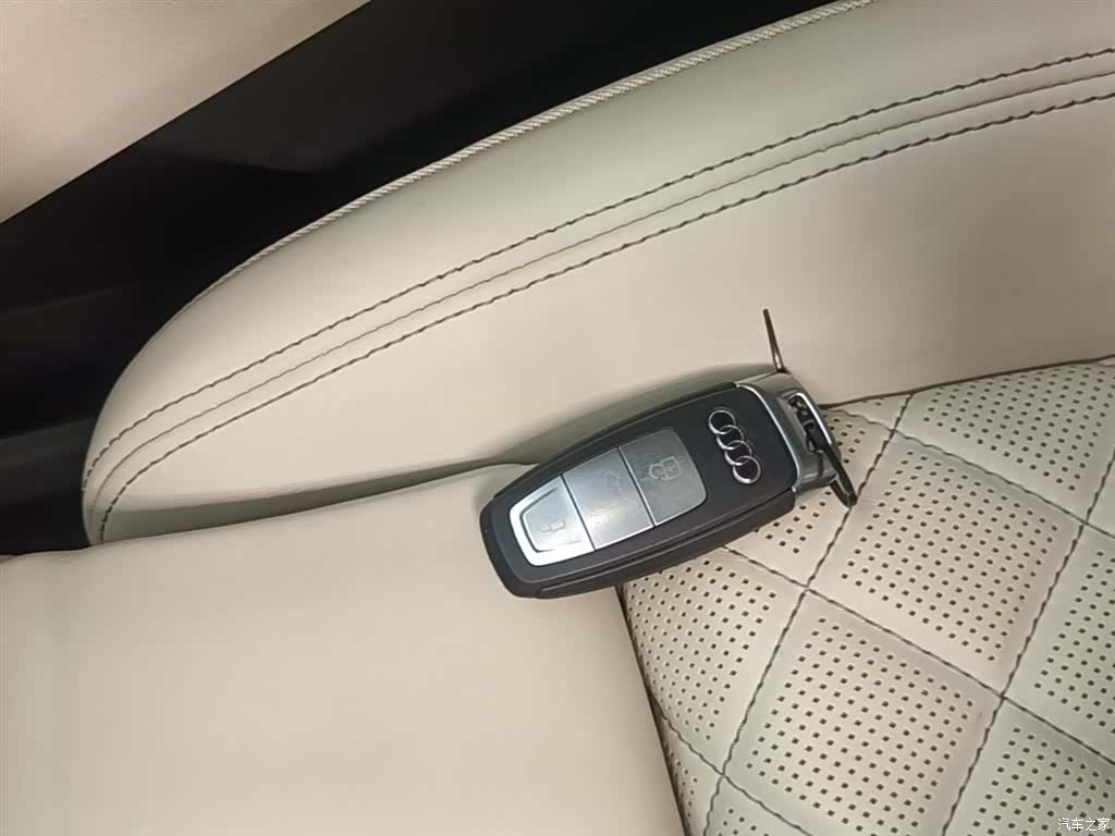 Audi Q6, 2024 9