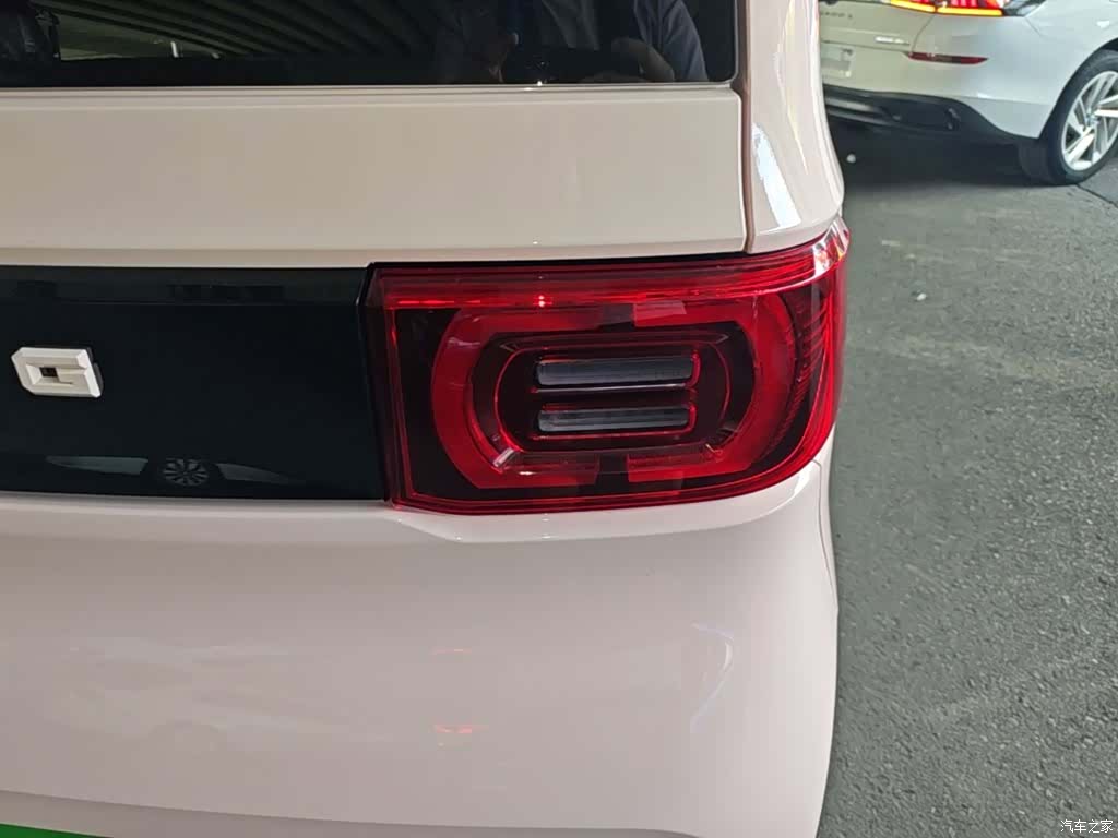 Wuling MINIEV, 2021 8